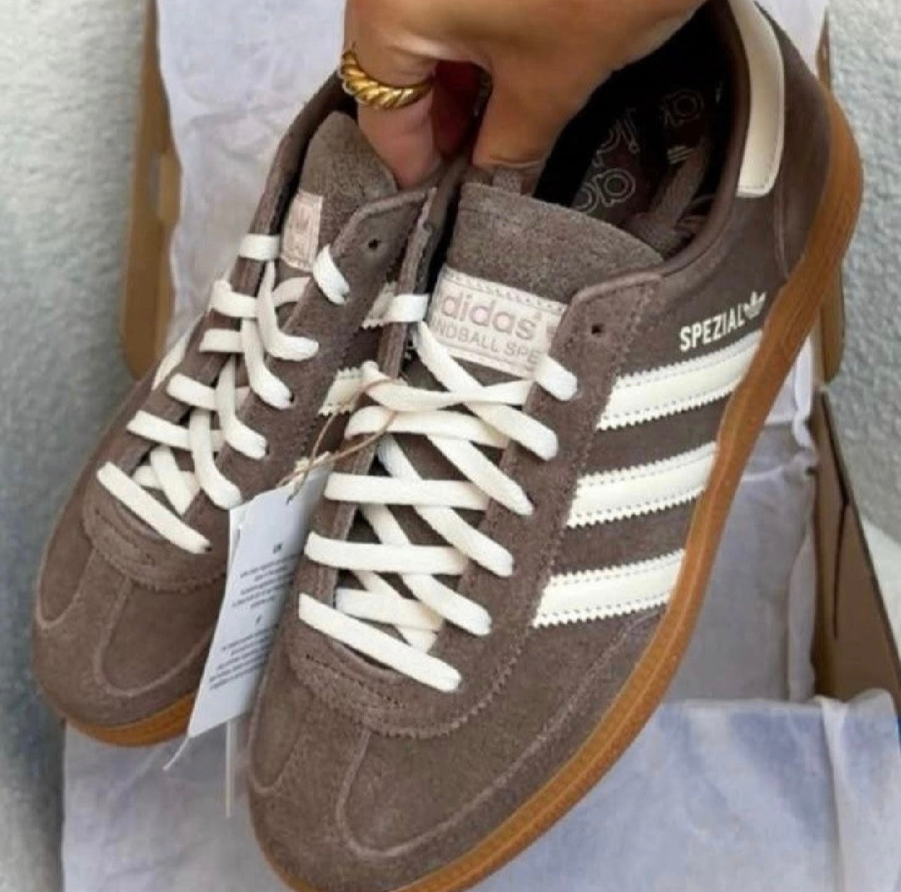 SPEZIAL TAUPE