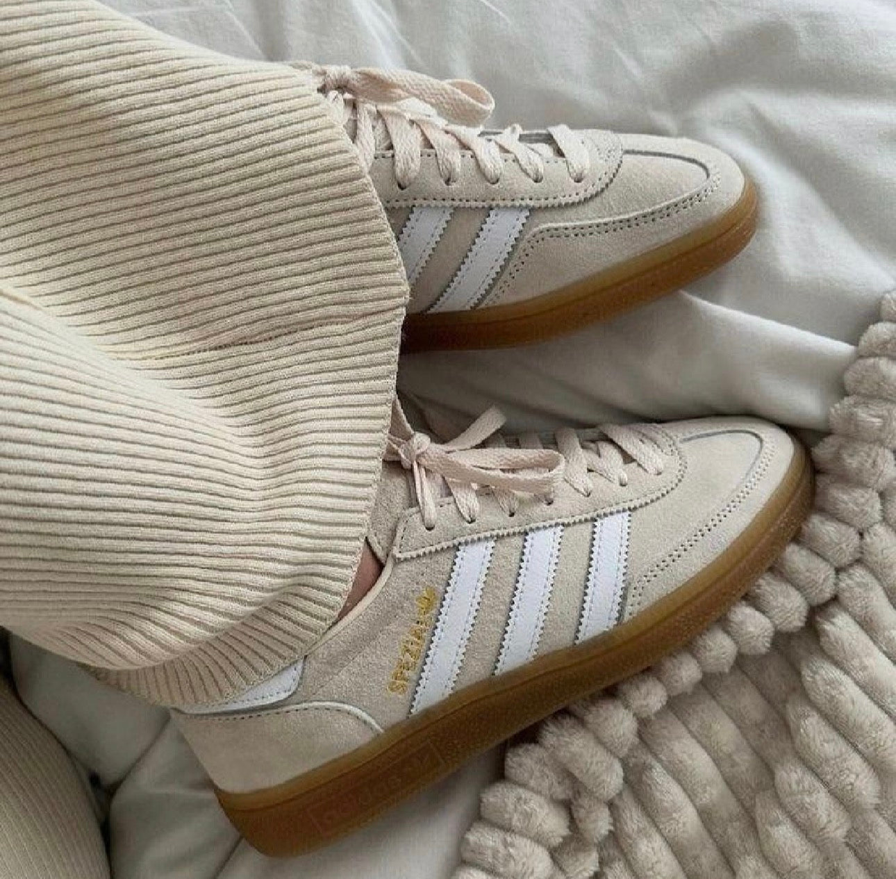 SPEZIAL BEGE BRANCO